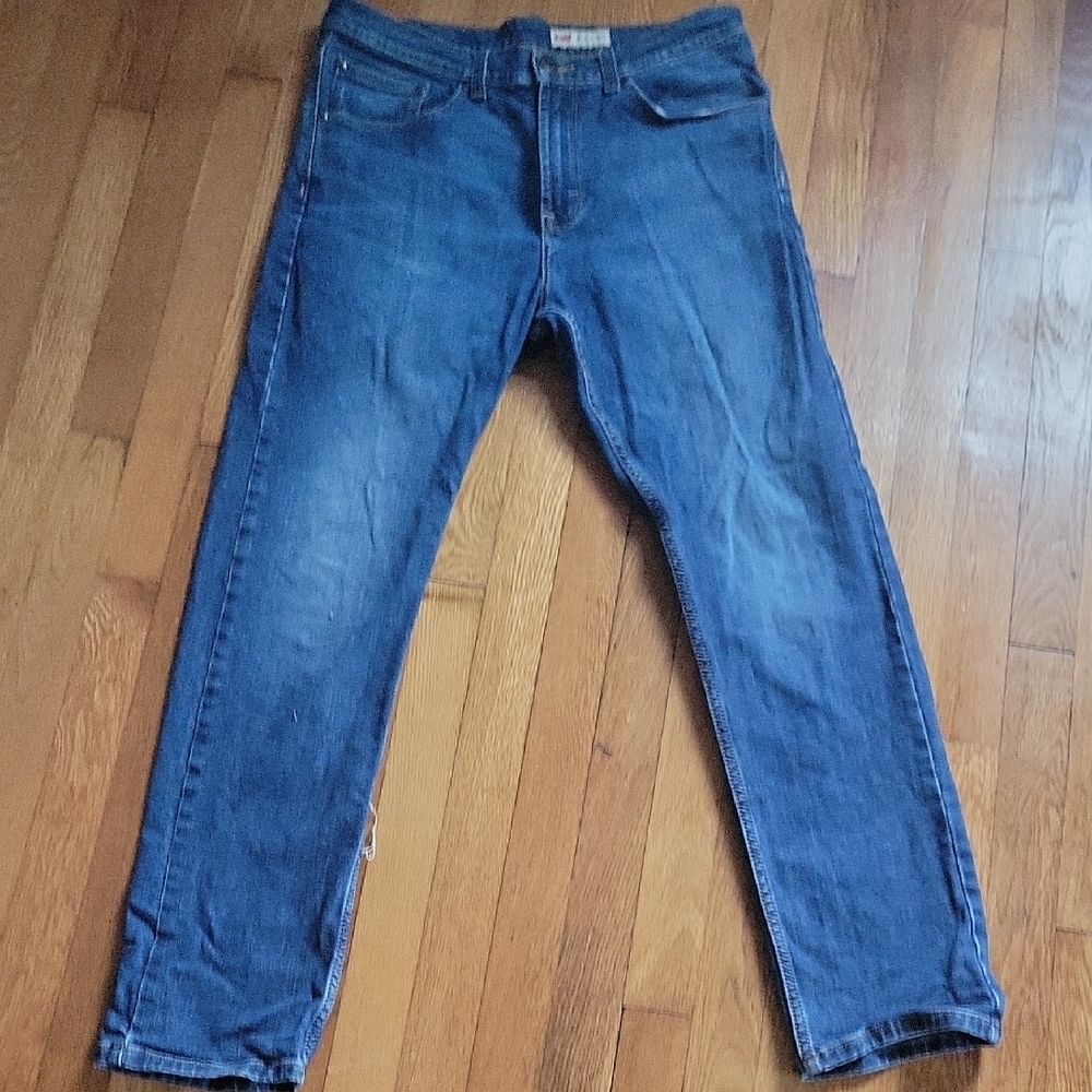 Wrangler 32 X30 Straight Jeans with Medium Denim Color